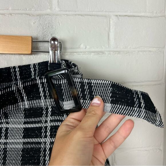 JustFab Black Plaid Knit Wrap Skirt Size XXL - Picture 8 of 10